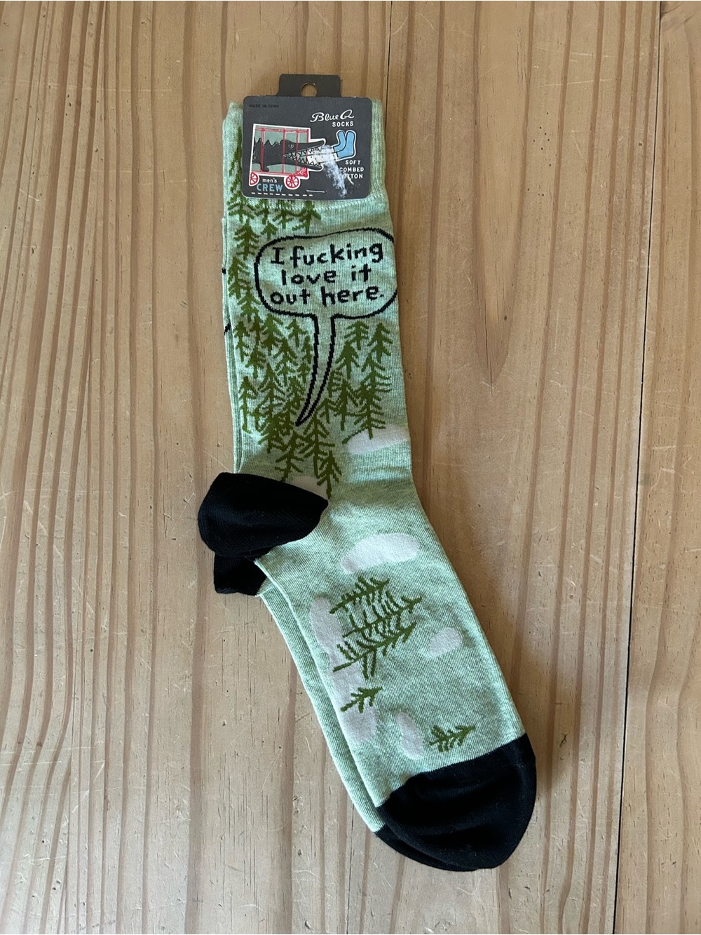 NWT Blue Q Men’s Crew Socks - Mint Green with Dark Green Accents